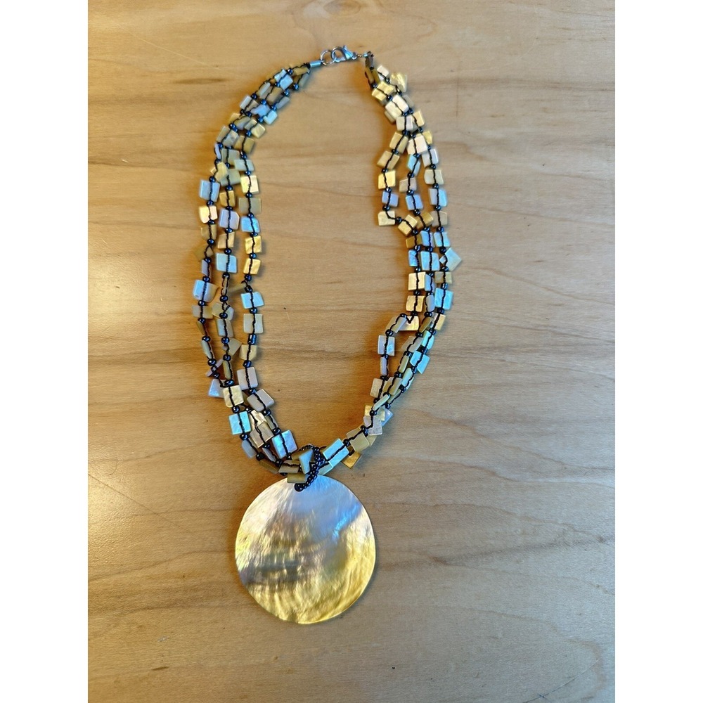 Golden Round Flat Shell Pendant with Long Cut Shell Beads Choker Necklace